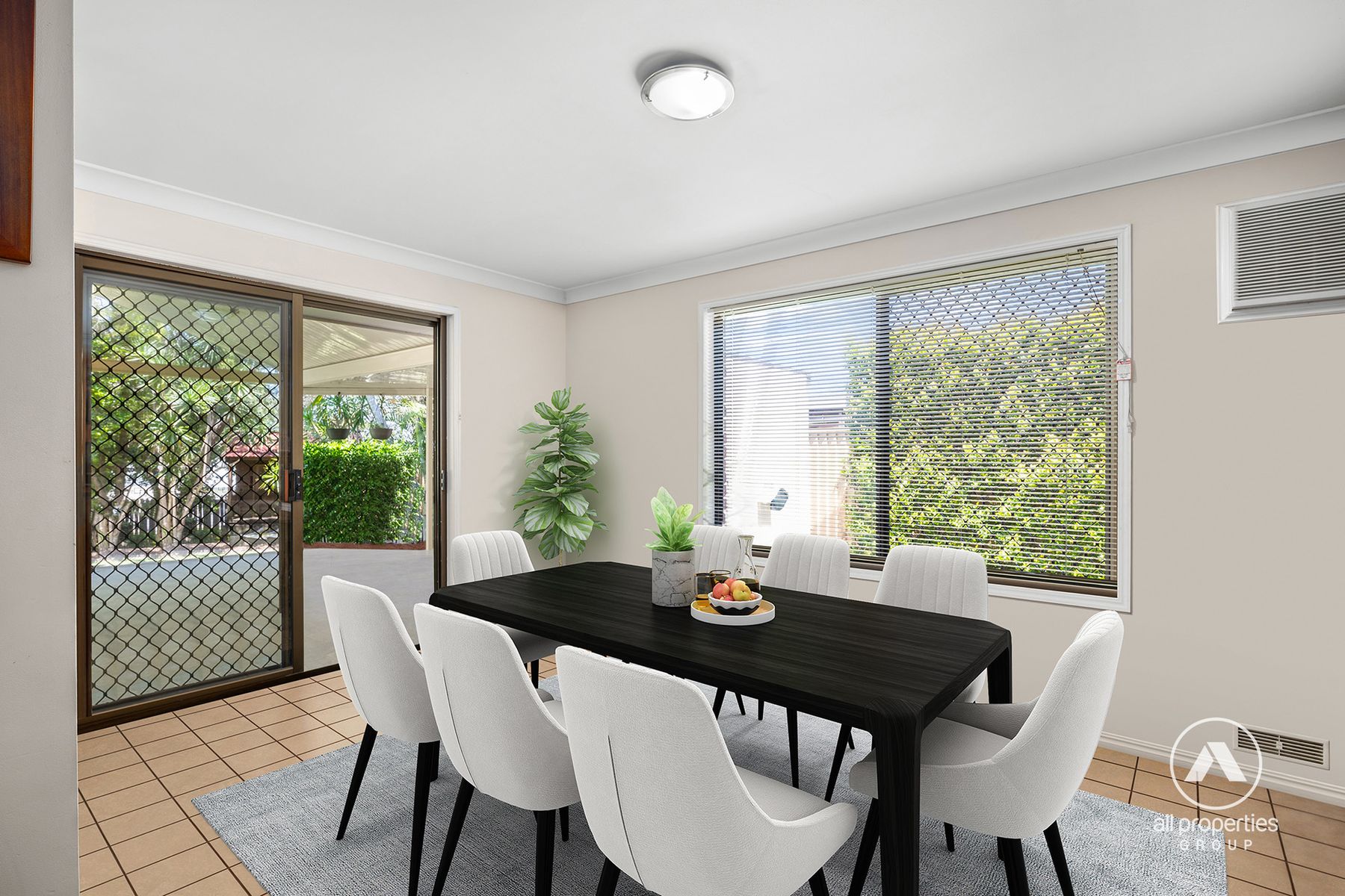 24 Penfold Street, Hillcrest QLD 4118, Hillcrest - Thumbnail 3