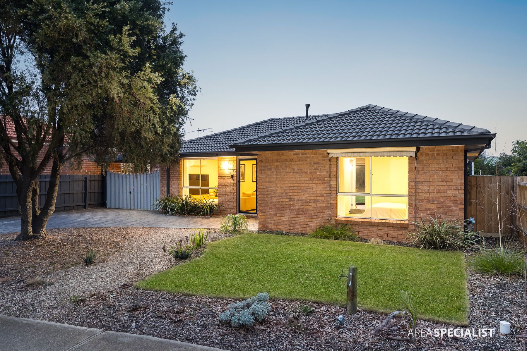 4 Latham Street, Werribee, VIC 3030, Werribee - Thumbnail 3