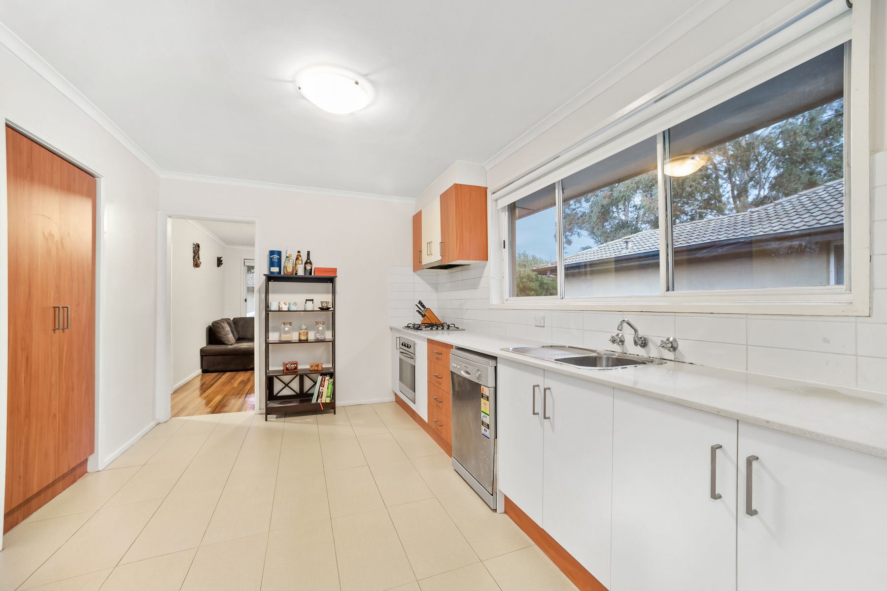 3/3, Springvale South - Thumbnail 4