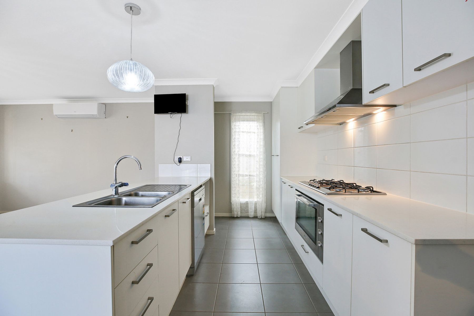 81 Victoria Street, Warragul, VIC 3820, Warragul - Thumbnail 7