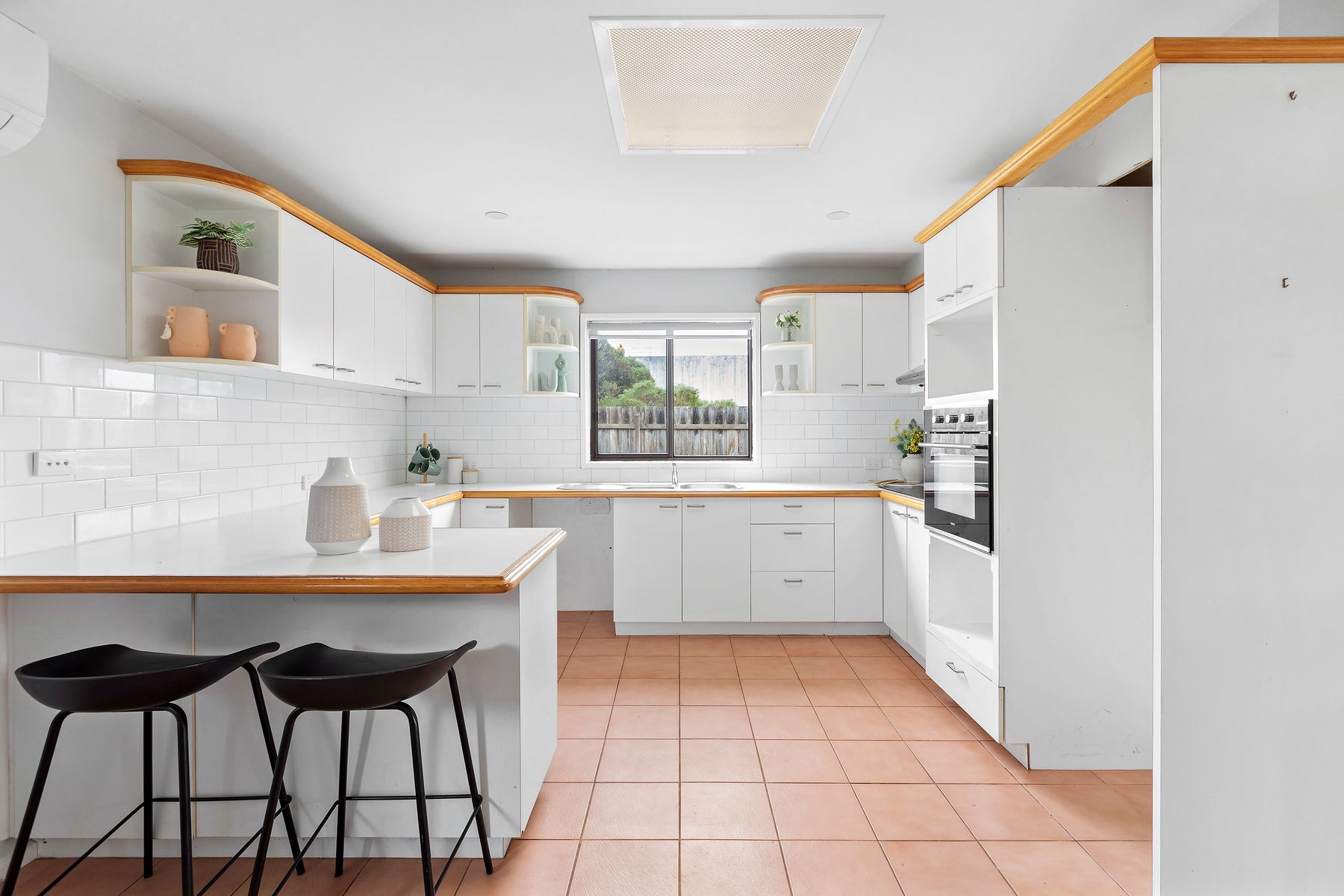 23 Railway Crescent, Hastings, Hastings - Thumbnail 4