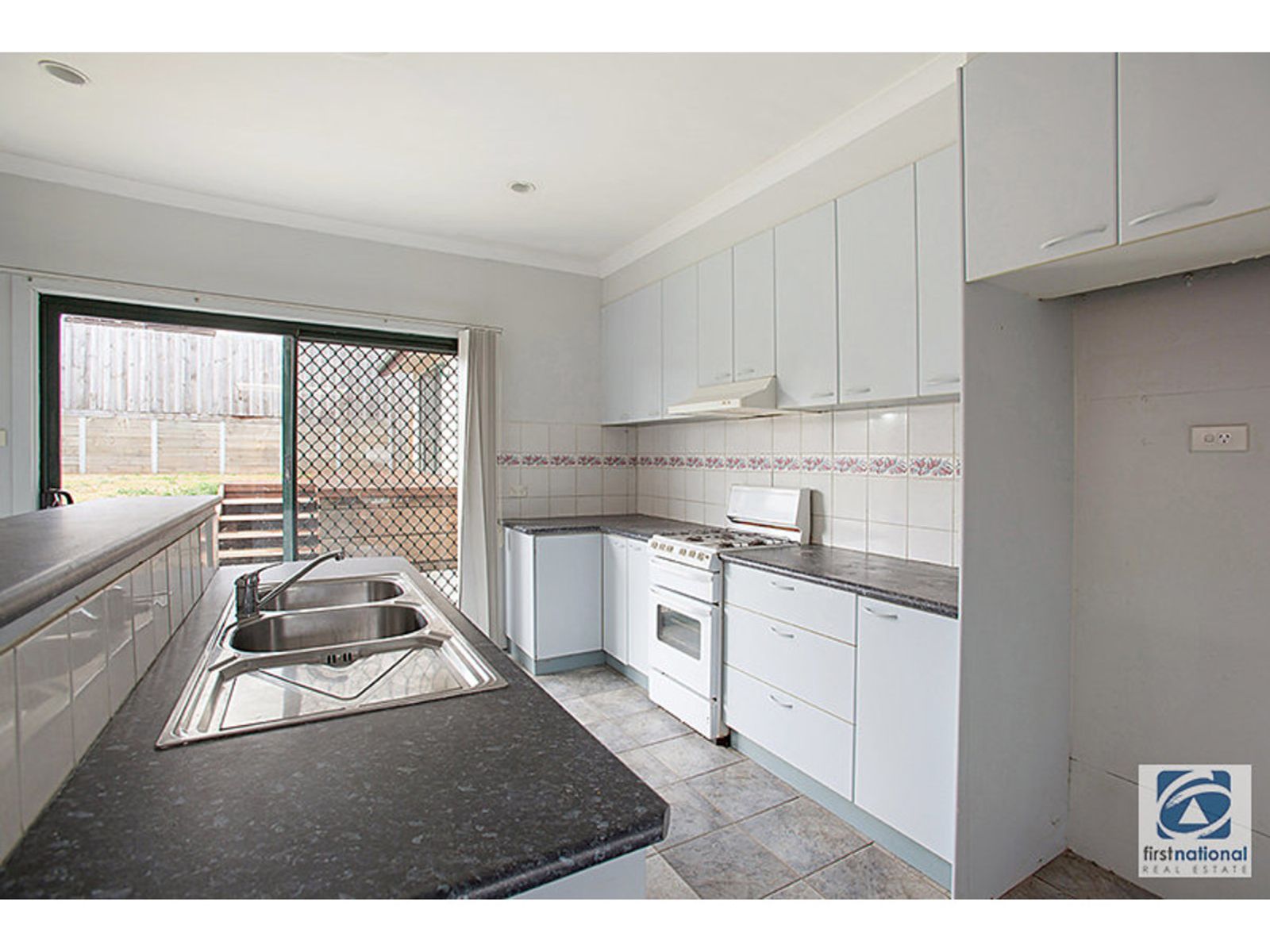 76 Bowen Street, Warragul, VIC 3820, Warragul - Thumbnail 3