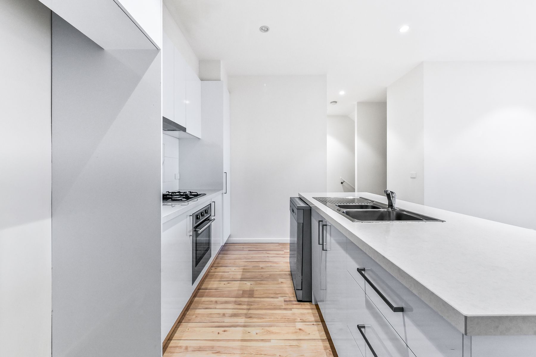 21 Sleeth Avenue, Dandenong, VIC 3175, Dandenong - Thumbnail 3