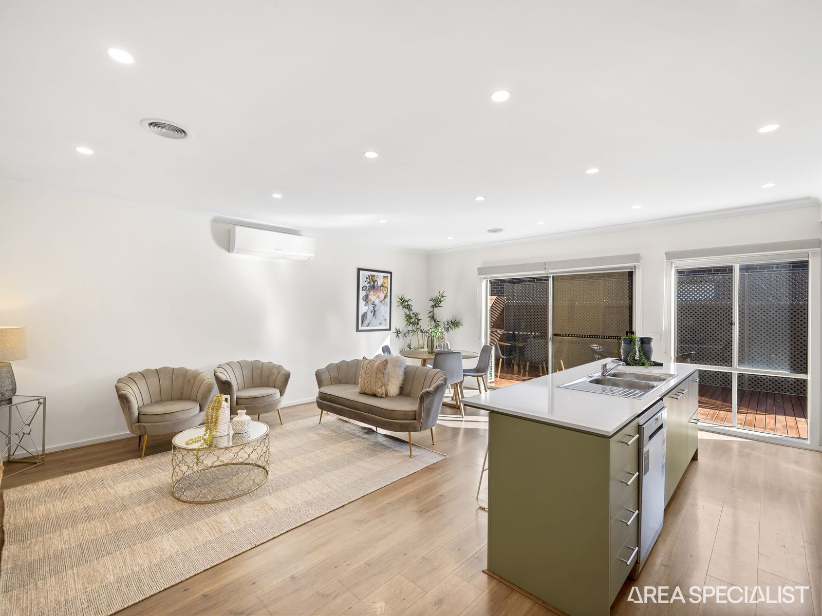 2 Blackscroft Road, Thornhill Park, VIC 3335, Thornhill Park - Thumbnail 8