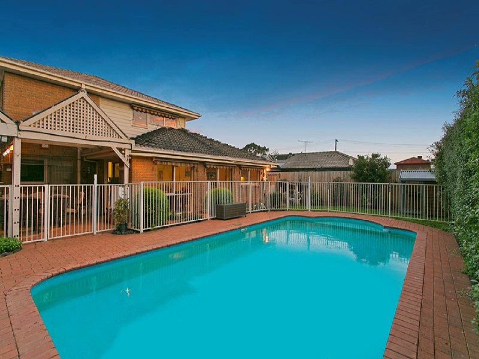 12 Sutherland Avenue, Aspendale Gardens, VIC 3195, Aspendale Gardens - Thumbnail 2