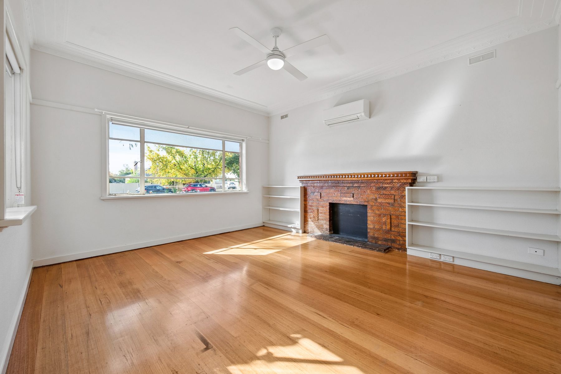 4 Ellis Street, Flora Hill, VIC 3550, Flora Hill - Thumbnail 2