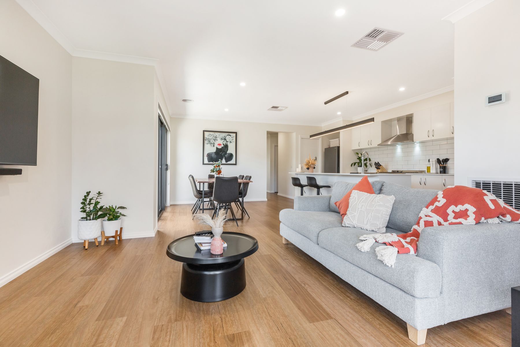 2 Elstead Drive, Strathdale VIC 3550, Strathdale Vic 3550 - Thumbnail 3