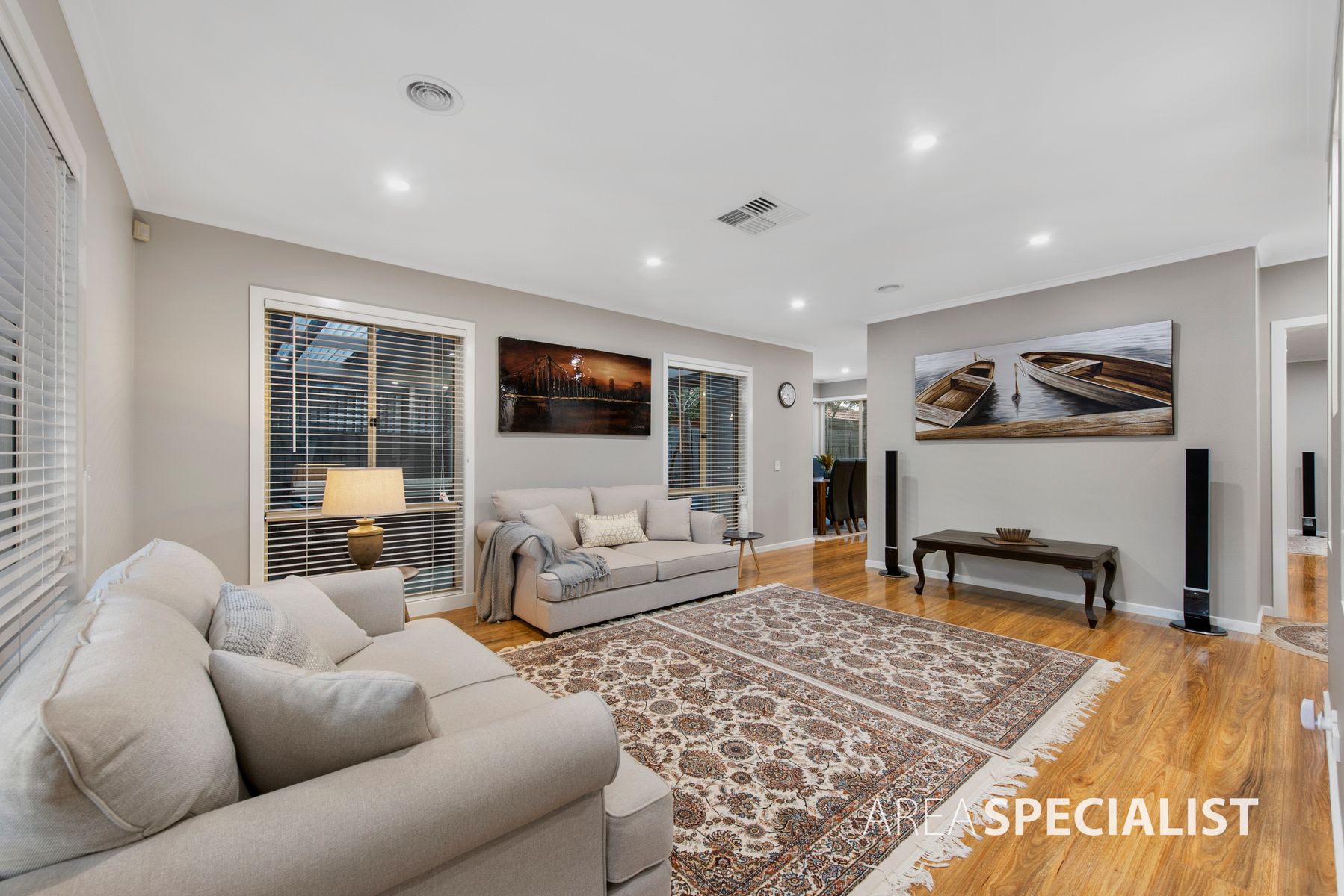 10 Falconer Tce, Hoppers Crossing (2)