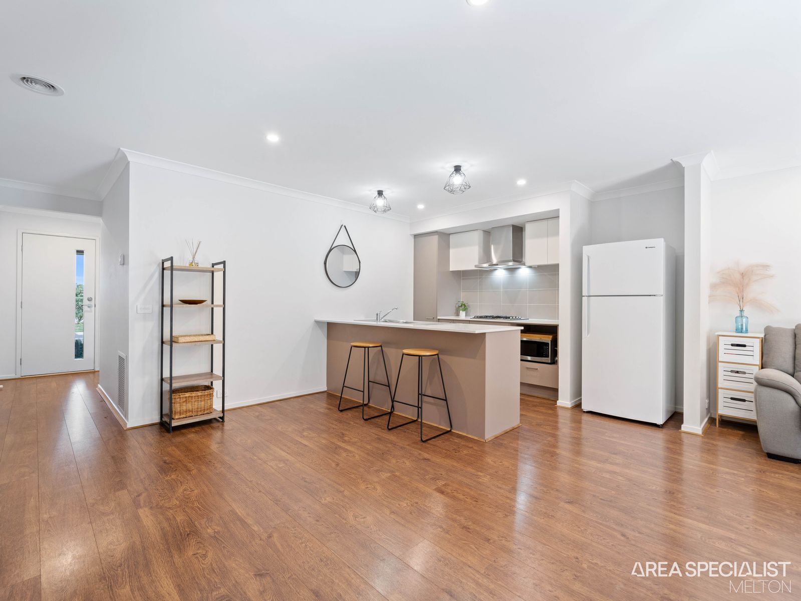 39 Maya Avenue, Thornhill Park, VIC 3335, Thornhill Park - Thumbnail 5