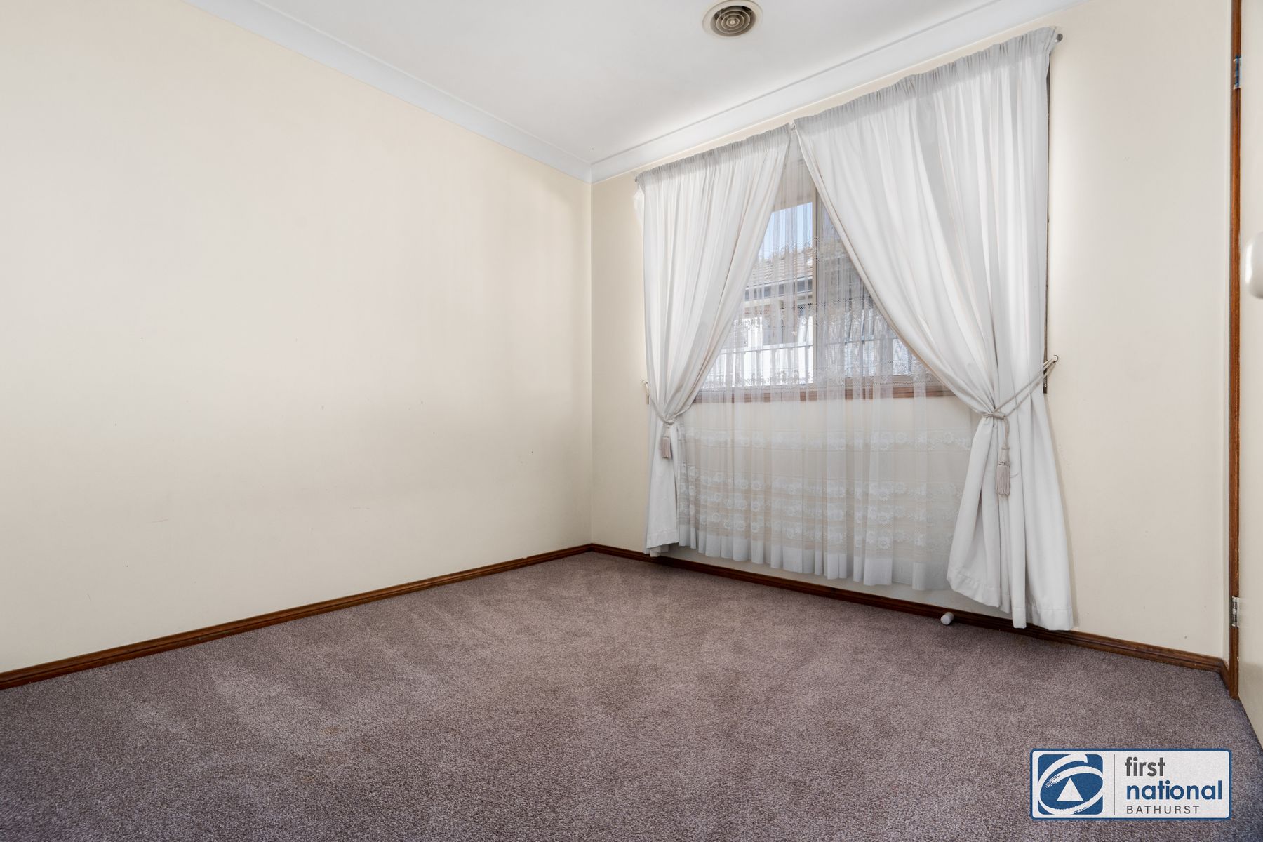 20 Wentworth Drive, Bathurst NSW 2795, Bathurst - Thumbnail 8