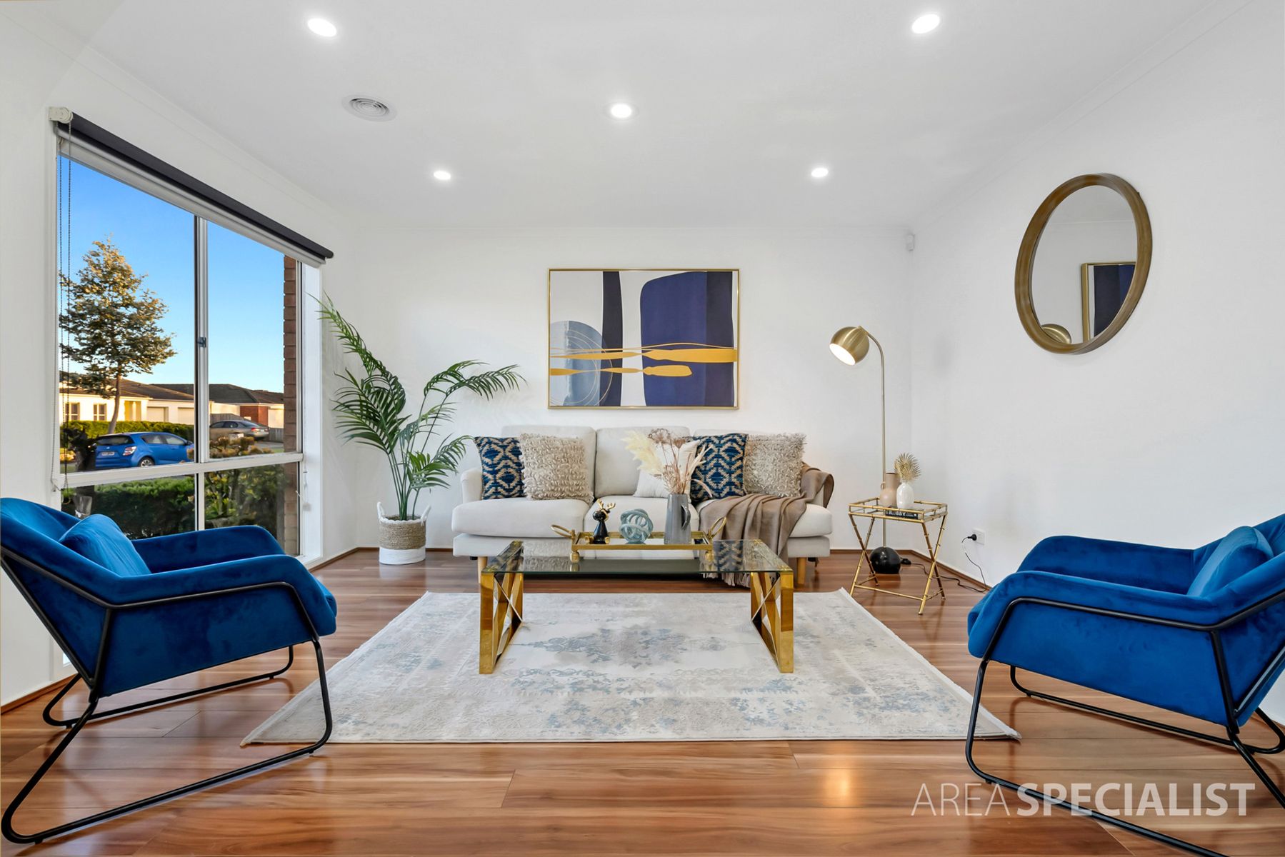 2 Helmsdale Court, Cranbourne West, VIC 3977, Cranbourne West - Thumbnail 2