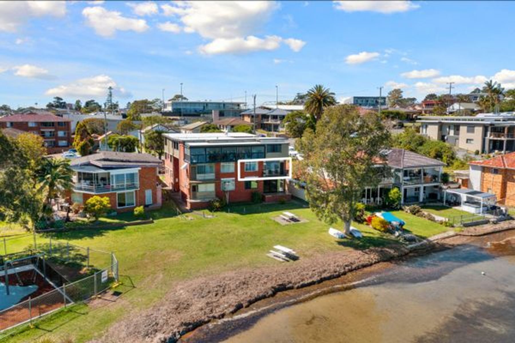 5/3 Walter Street, Belmont NSW 2280
