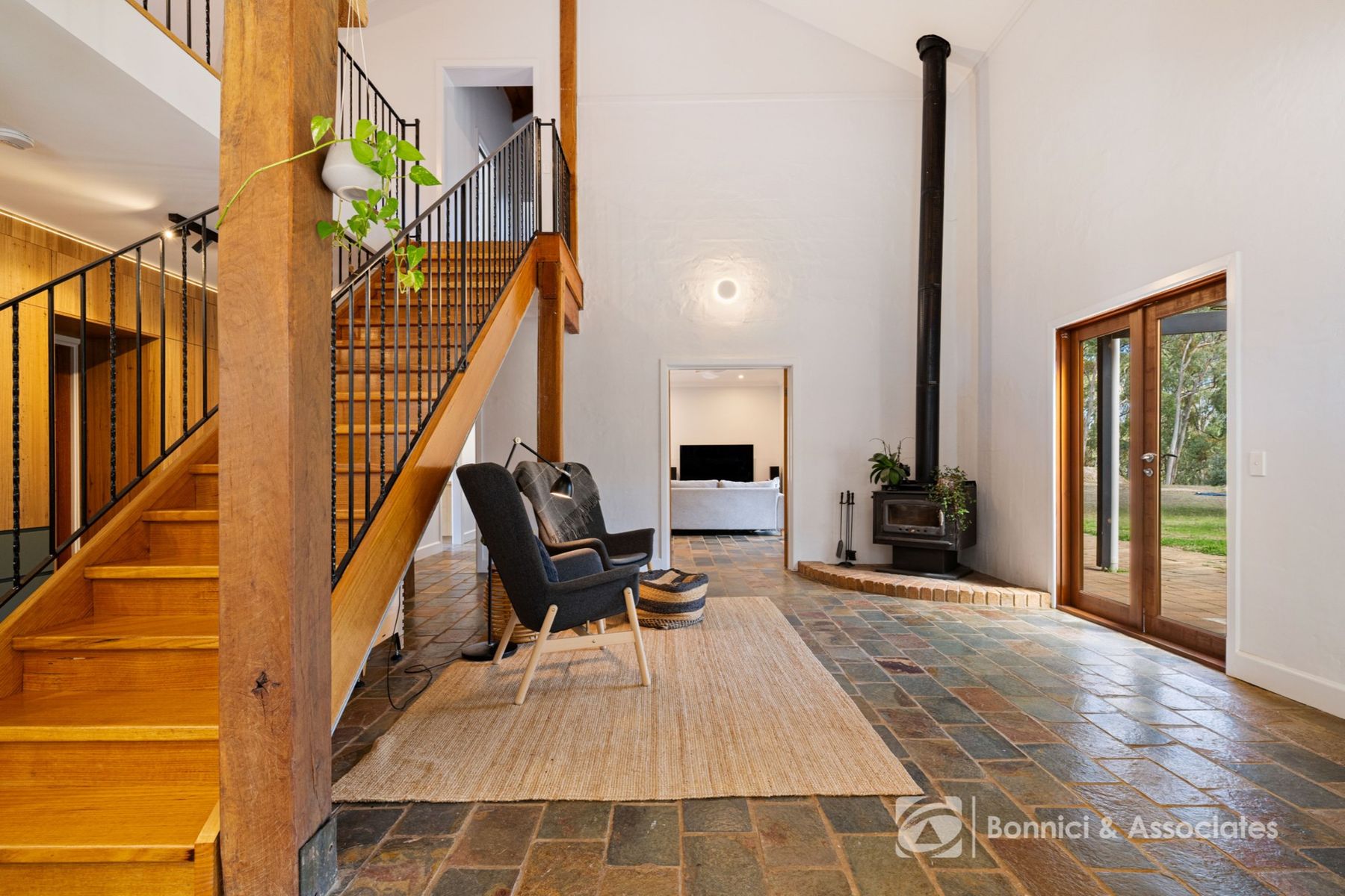 7 Mansion Road, Beechworth VIC 3747, Beechworth - Thumbnail 4