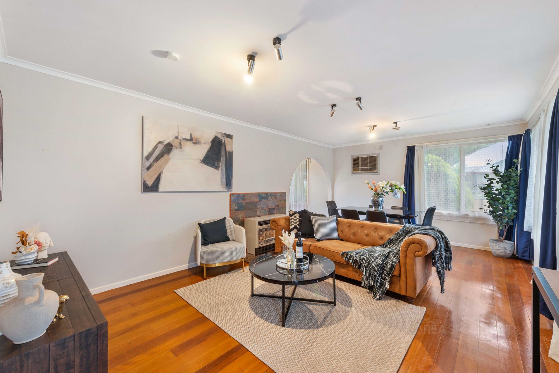 10 Highcombe Crescent, St Albans, VIC 3021, St Albans - Thumbnail 4