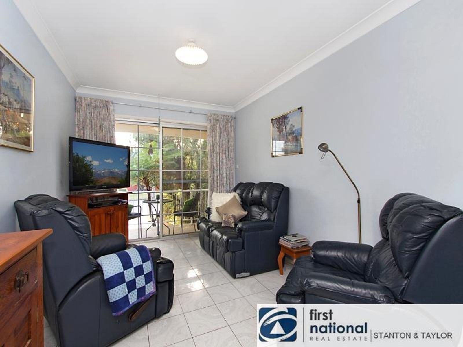 10 Treetops Avenue, South Penrith - Thumbnail 2