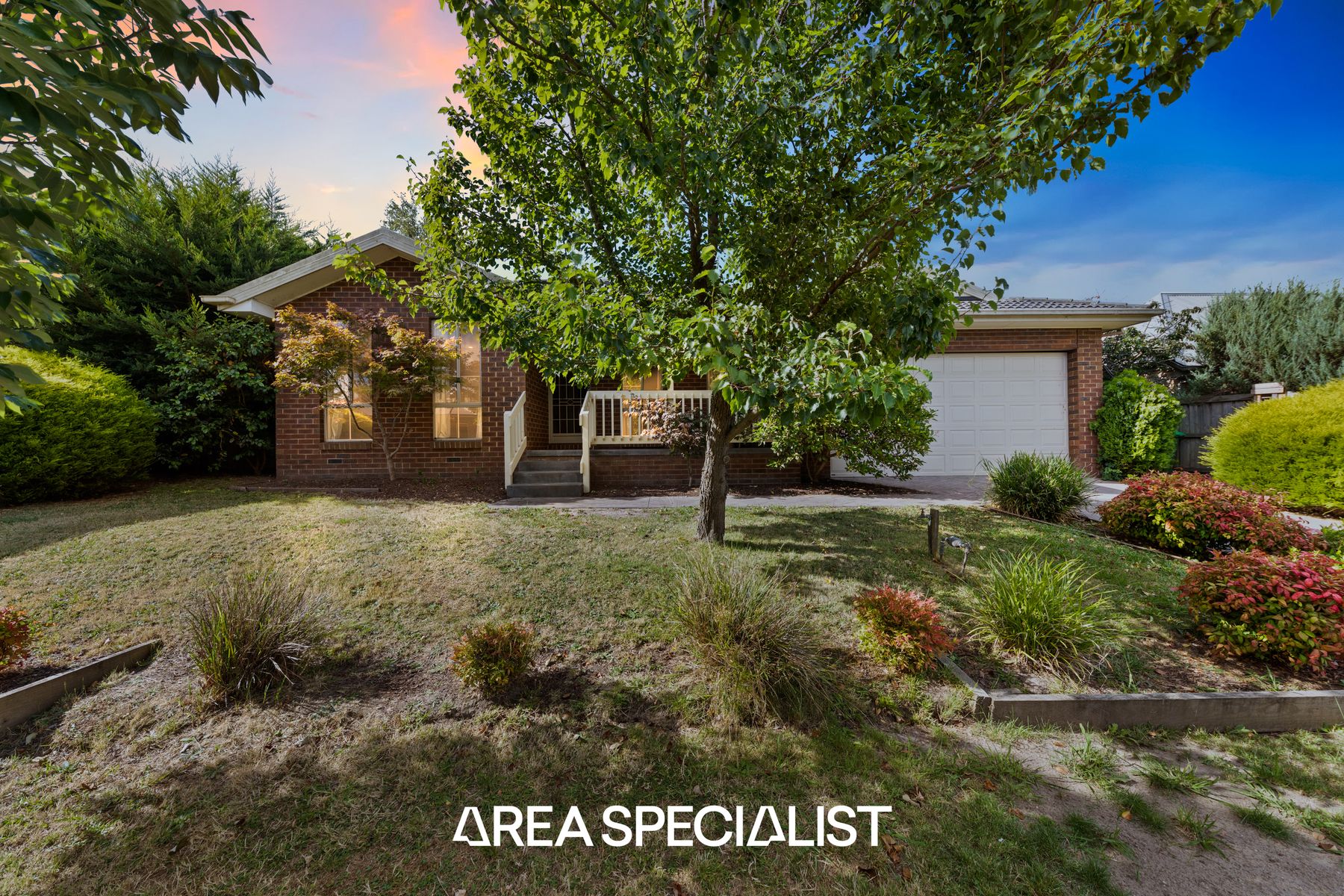 4 Banks Road, Pakenham, VIC 3810, Pakenham - Thumbnail 2