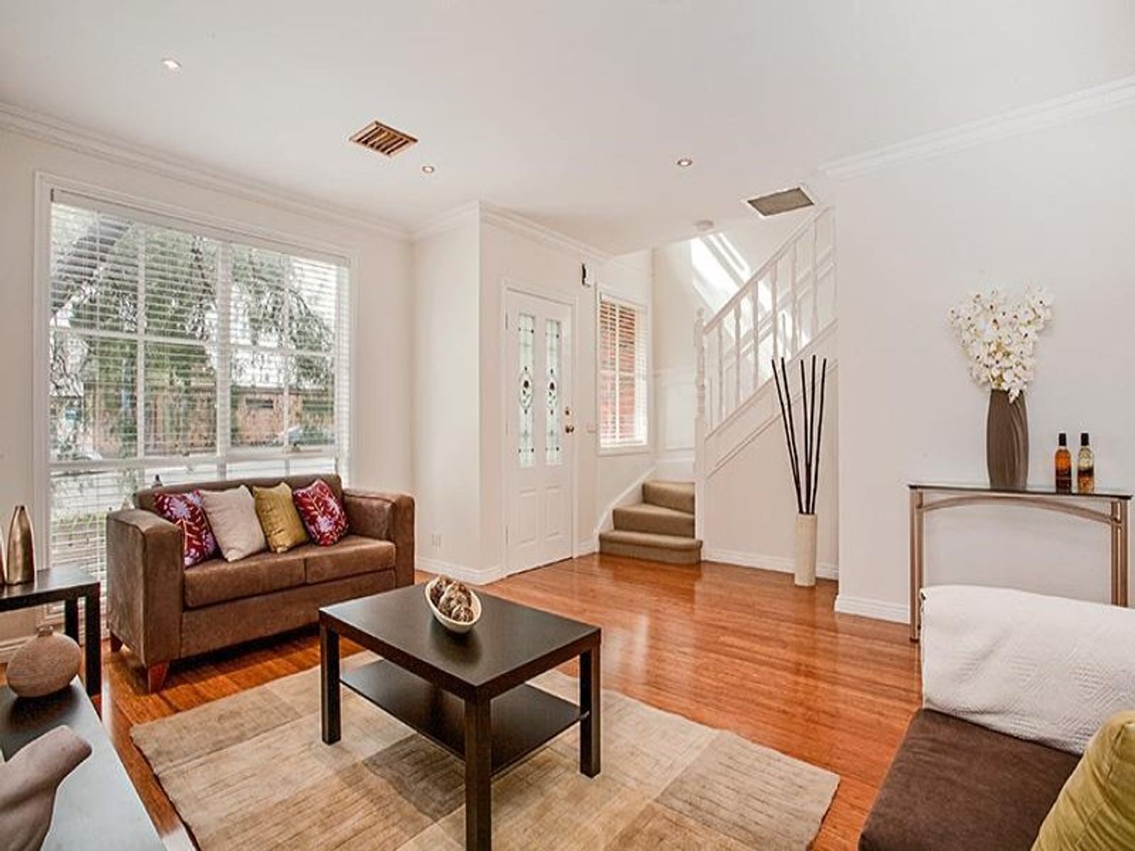 9 Smithfield Road, Kensington - Thumbnail 4