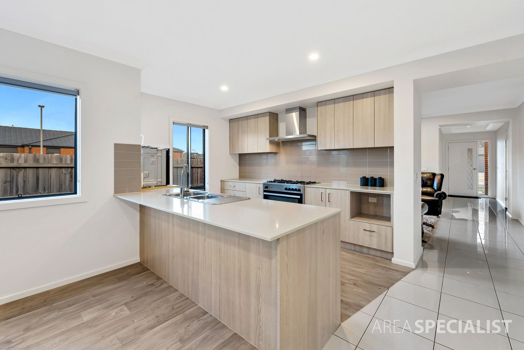 5 Corvette Avenue, Cranbourne East, VIC 3977, Cranbourne East - Thumbnail 5