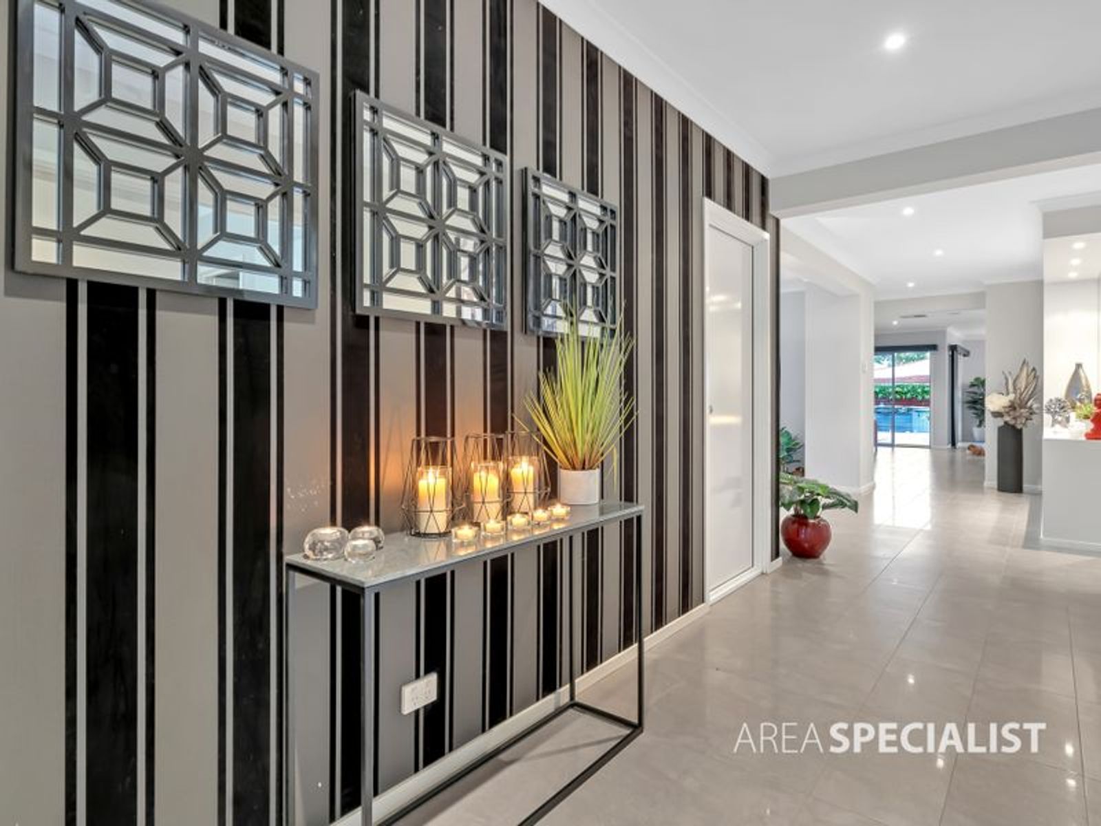 12 SEBAGO TCE, Cranbourne North, VIC 3977, Cranbourne North - Thumbnail 2