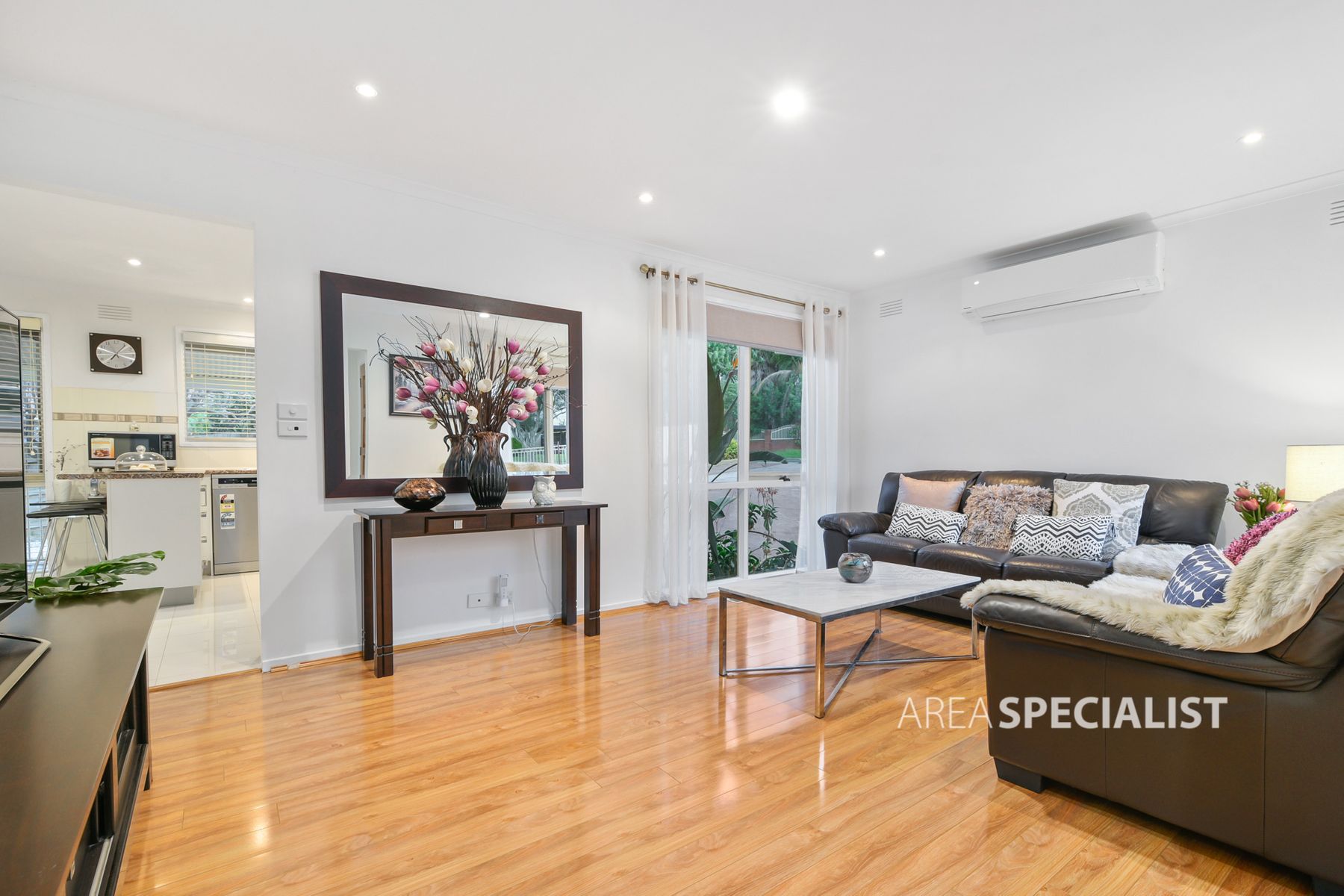 8 Lachlan Drive, Endeavour Hills, VIC 3802, Endeavour Hills - Thumbnail 5