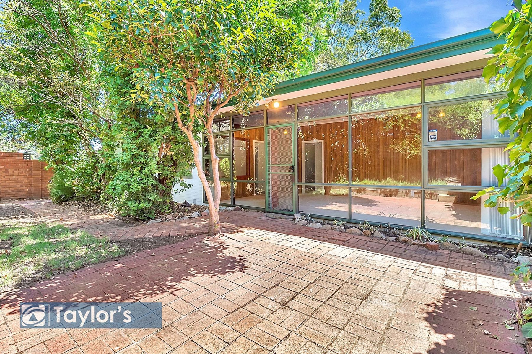 33 Sleep Road, Para Hills SA 5096