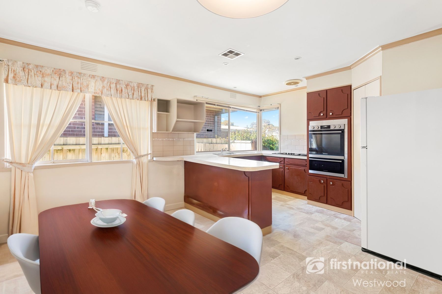 5 Hayden Street, Hoppers Crossing VIC 3029, Hoppers Crossing - Thumbnail 2