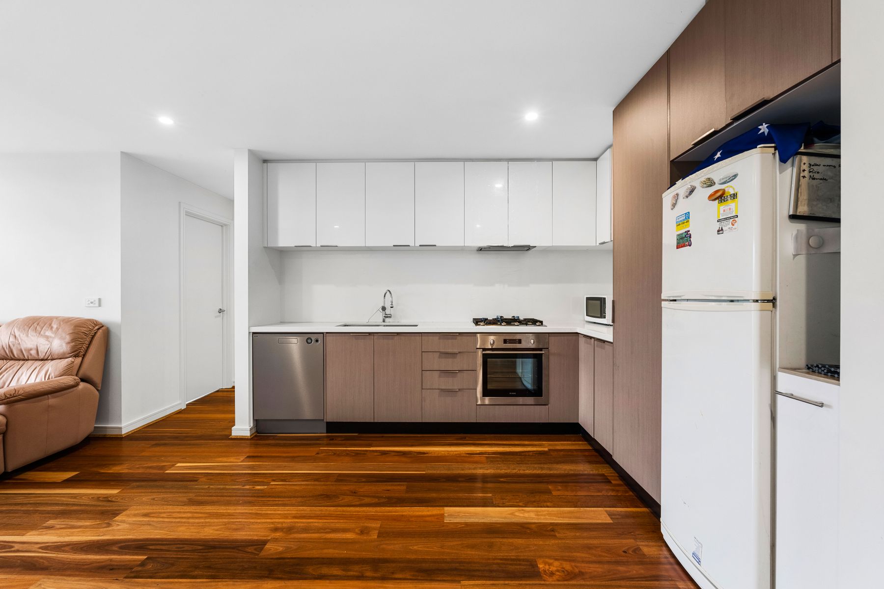 308/326, Burwood - Thumbnail 7