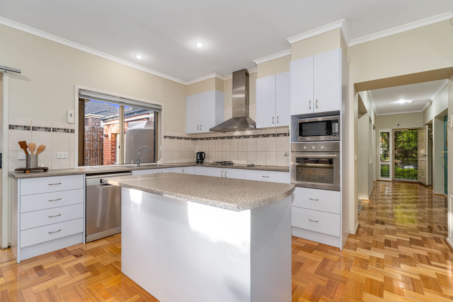 8 Earlston Place, Craigieburn, VIC 3064, Craigieburn - Thumbnail 8