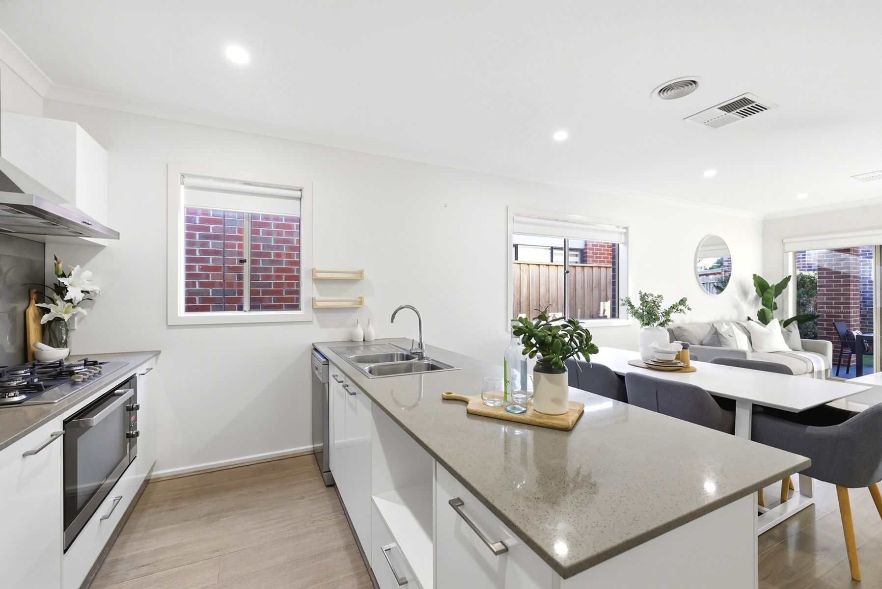 42 Auburn Drive, Fraser Rise VIC 3336, Fraser Rise - Thumbnail 4