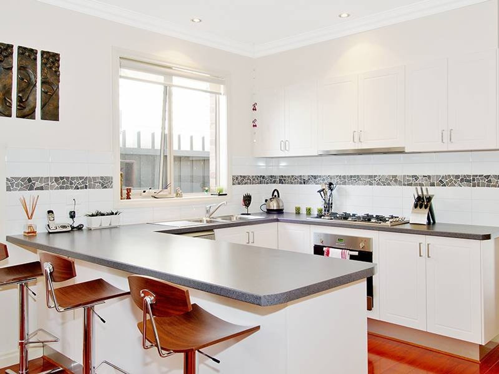 85 Munro Street, Coburg - Thumbnail 4