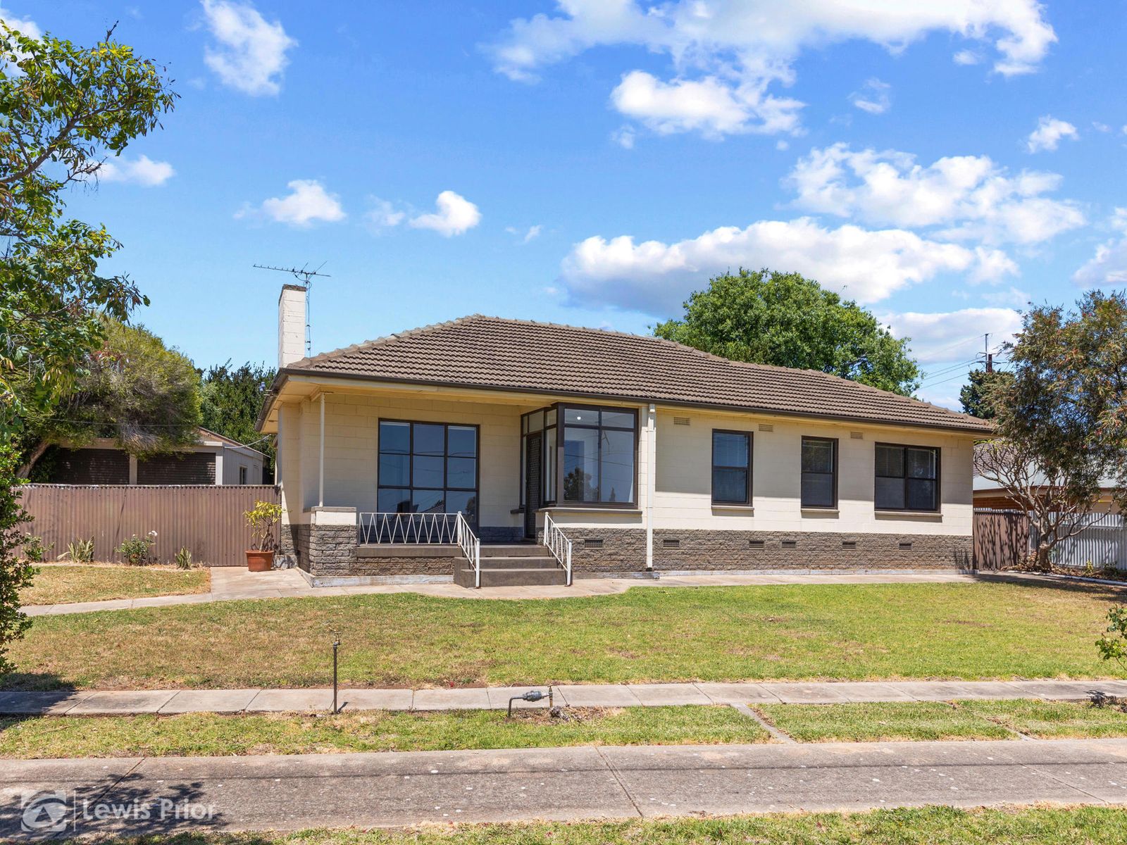 28 Cadell Street, Seaview Downs SA 5049, Seaview Downs - Thumbnail 2