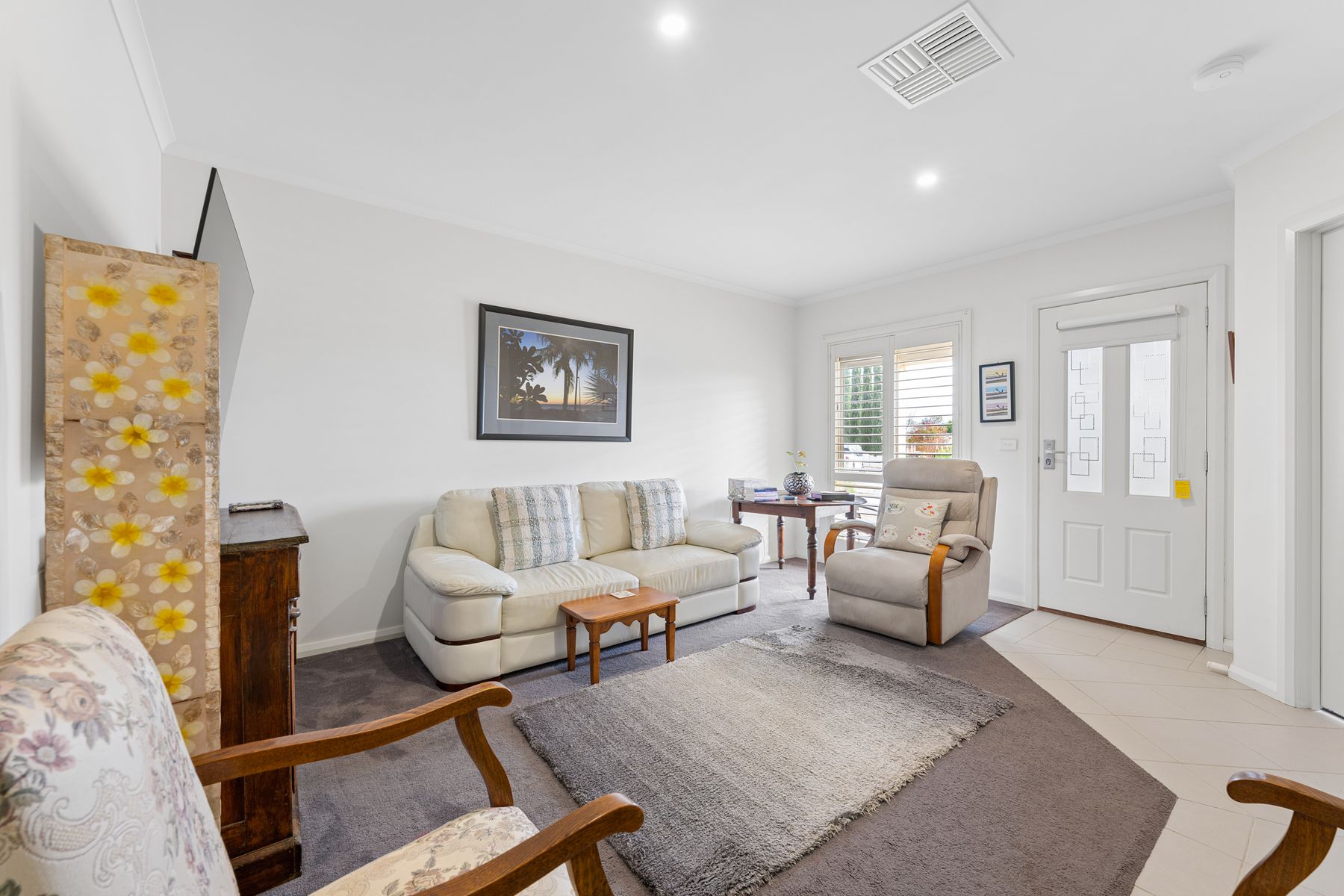 1/5 Golden Grove, Red Cliffs - Thumbnail 2