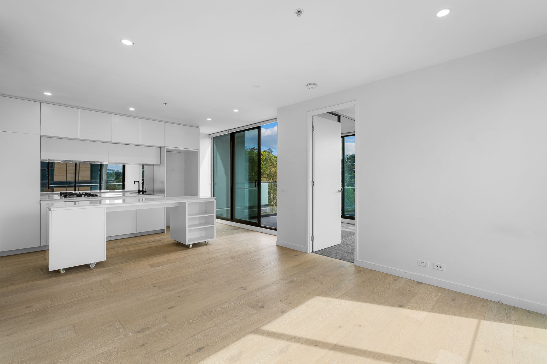 605/42A Nelson Street, Ringwood, VIC 3134, Ringwood - Thumbnail 2