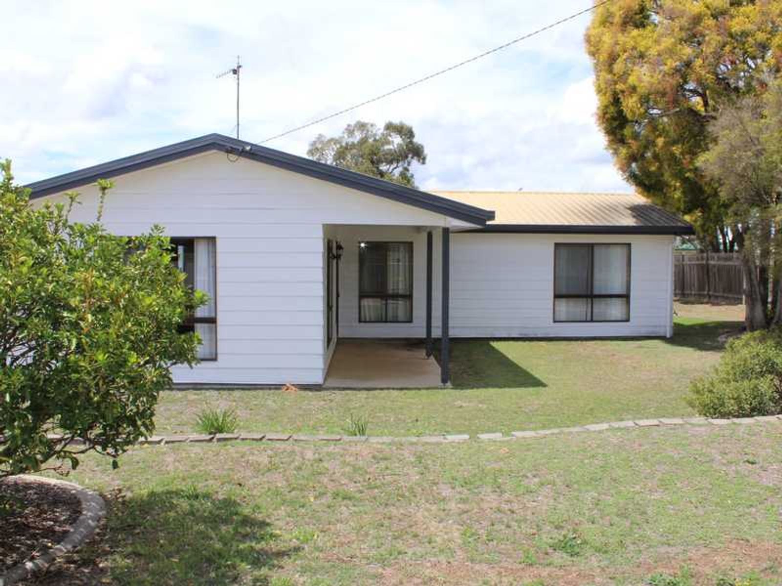 12 Ross Street, Warwick - Thumbnail 4