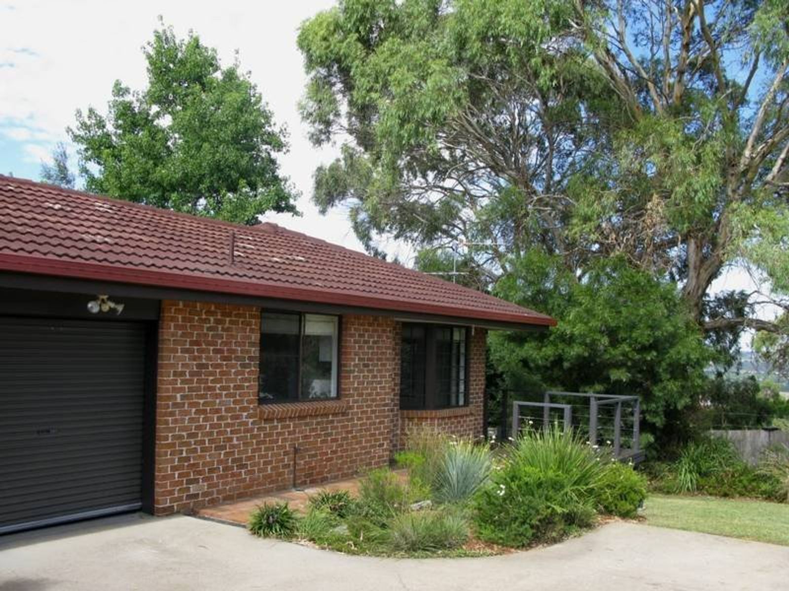 2/30 Crest Road, Armidale NSW 2350, Armidale - Thumbnail 2