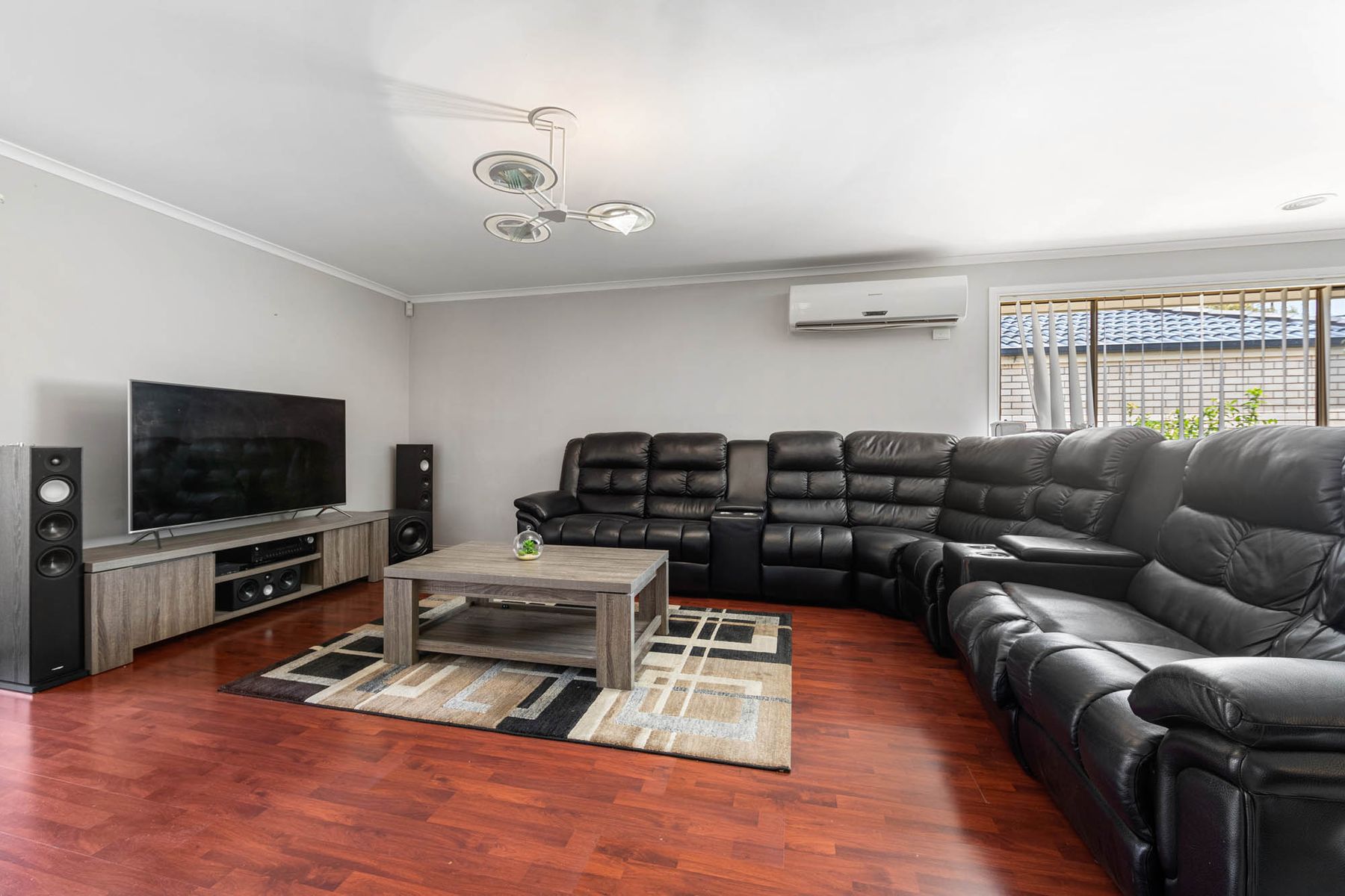 11 Wills Terrace, Burnside Heights VIC 3023, Burnside Heights - Thumbnail 4