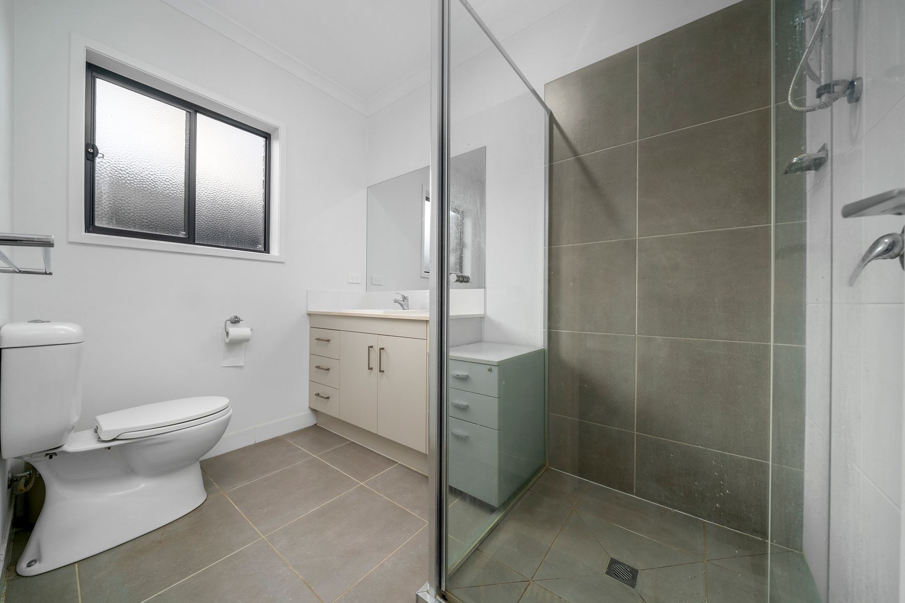 48 Ezra Street, Cranbourne East, Cranbourne East - Thumbnail 7