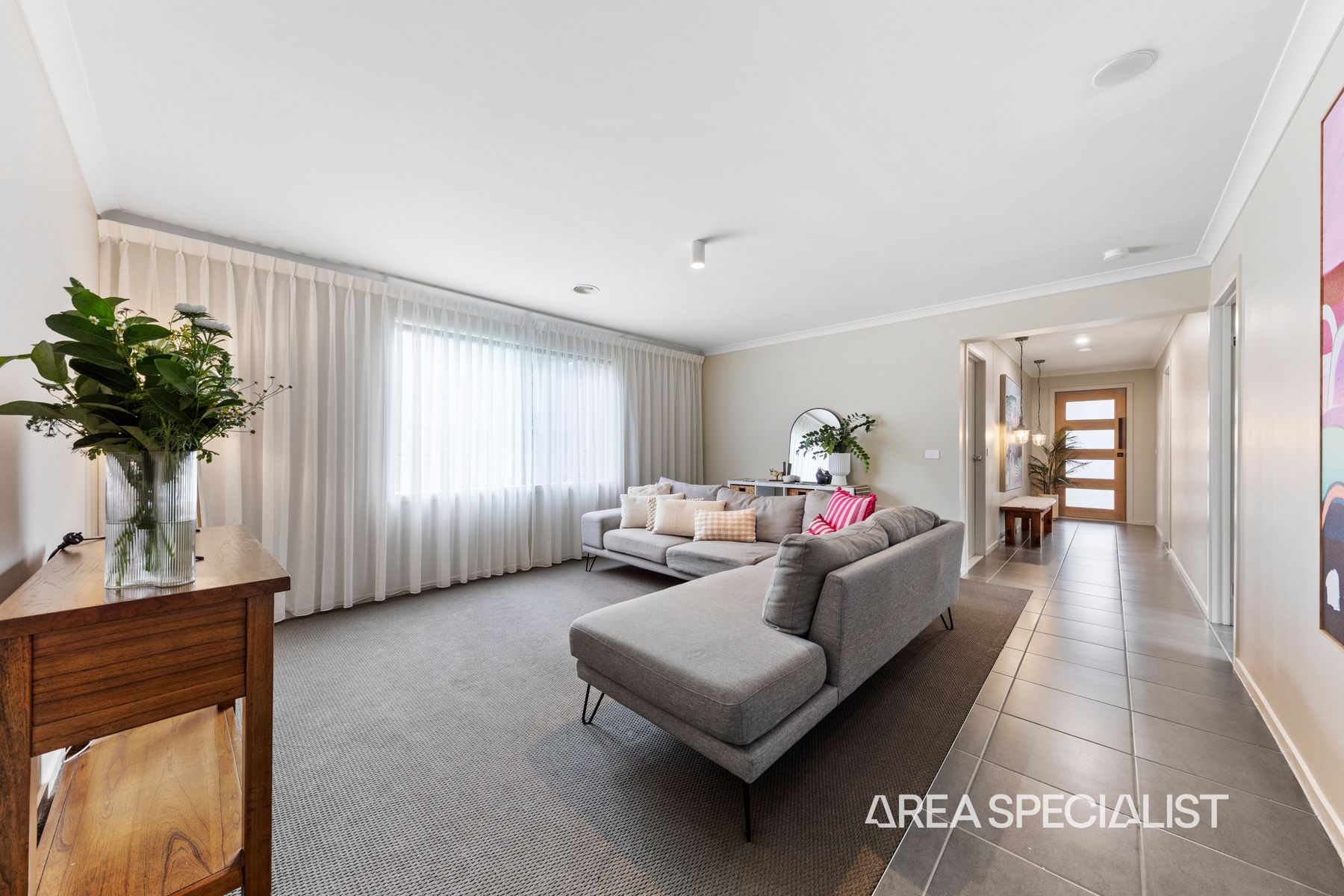14 Elmside Avenue, Warragul, Warragul - Thumbnail 8