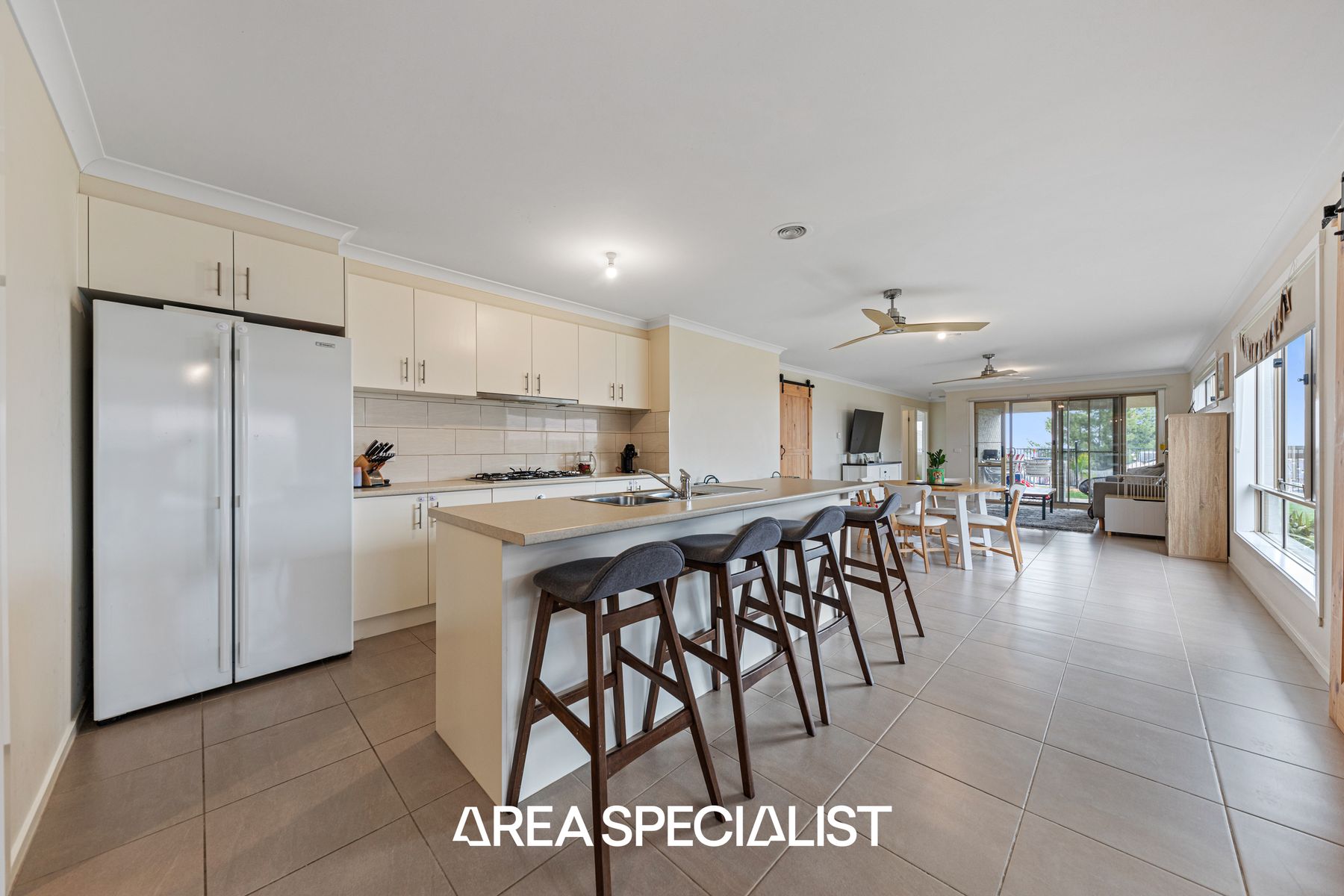 3 Spencer Place, Pakenham, VIC 3810, Pakenham - Thumbnail 4