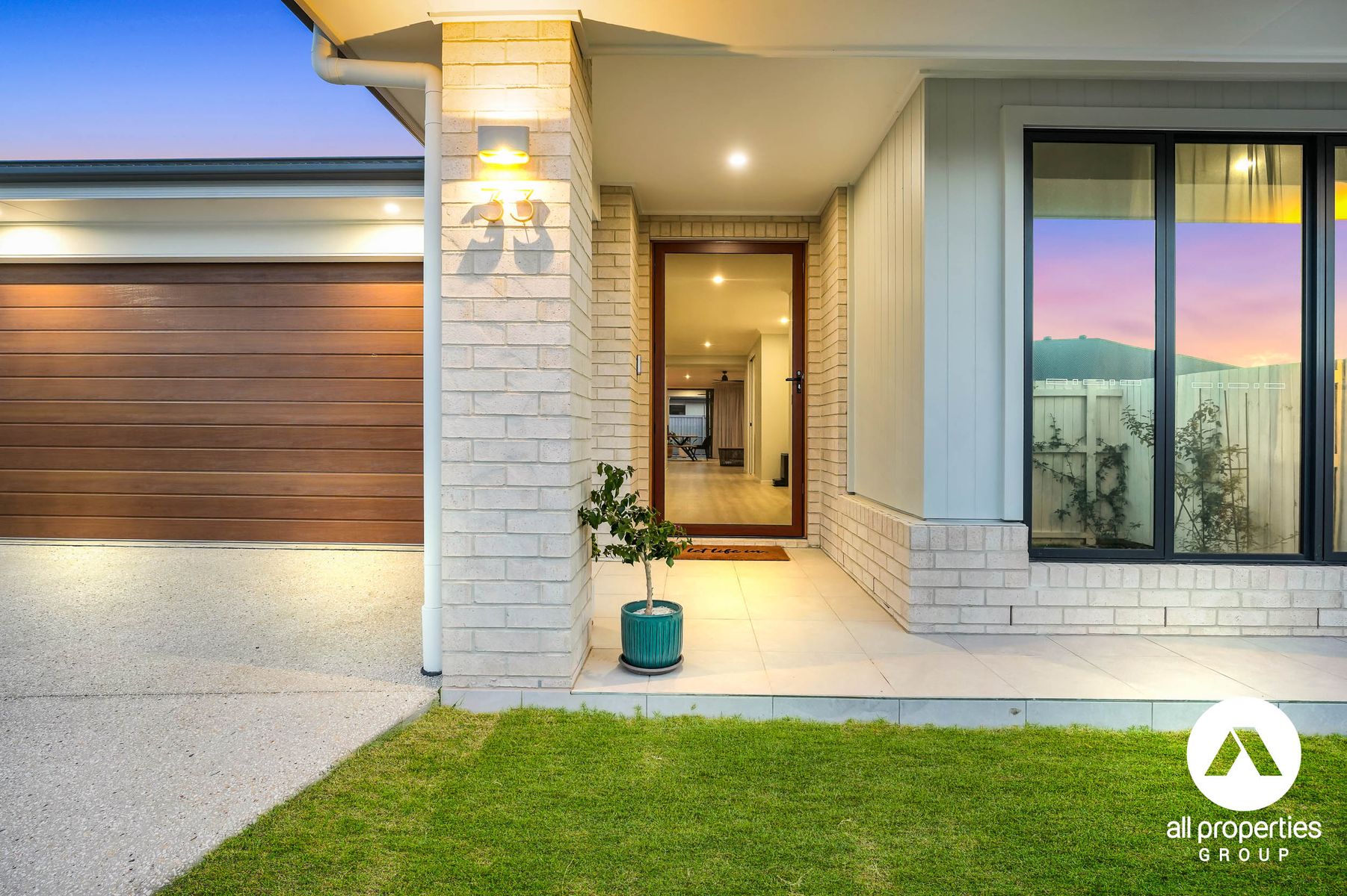 33 NAPIER CRESCENT, Yarrabilba QLD 4207, Yarrabilba - Thumbnail 2