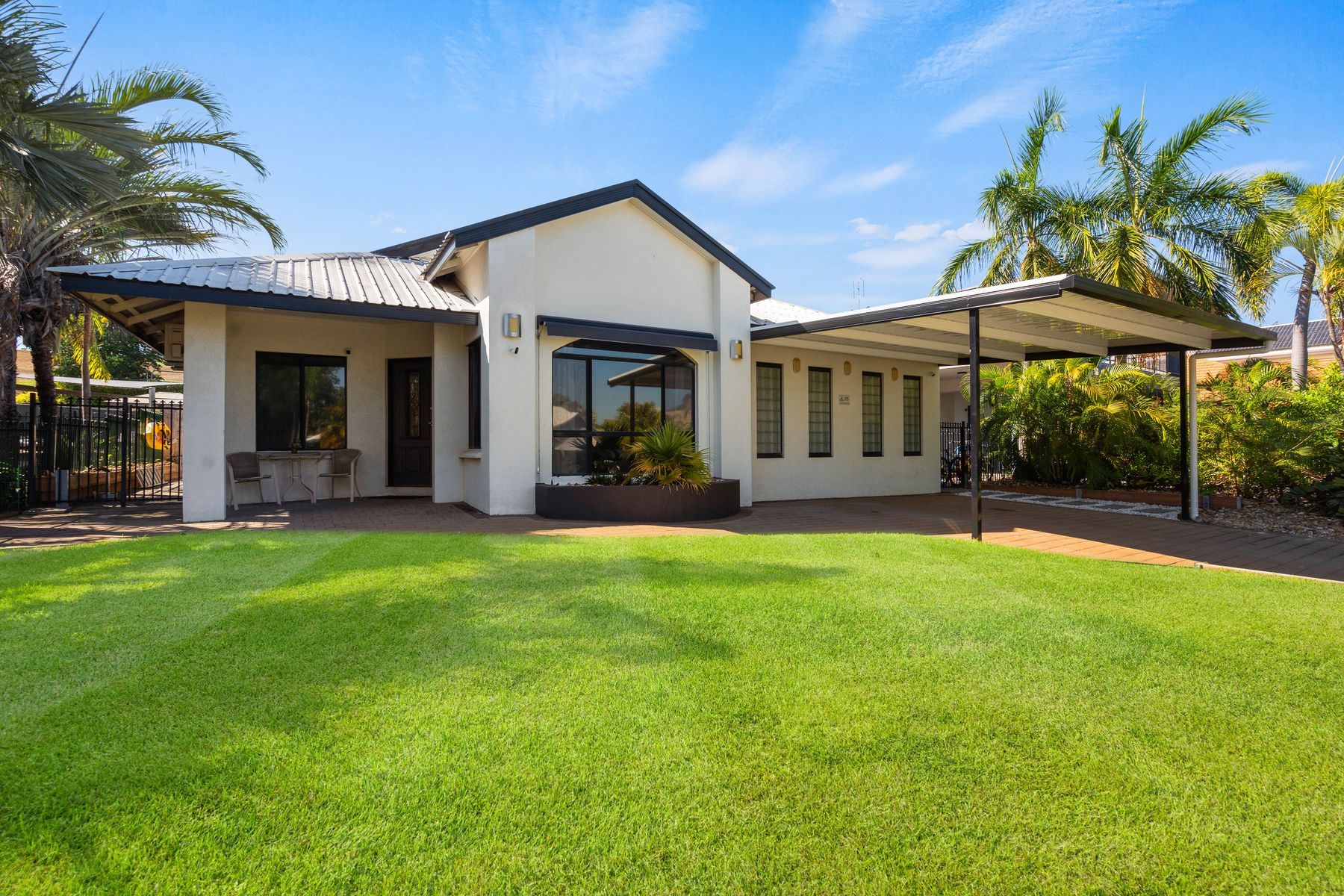25 Cullen Bay Crescent, Larrakeyah NT 0820, Larrakeyah - Image 1