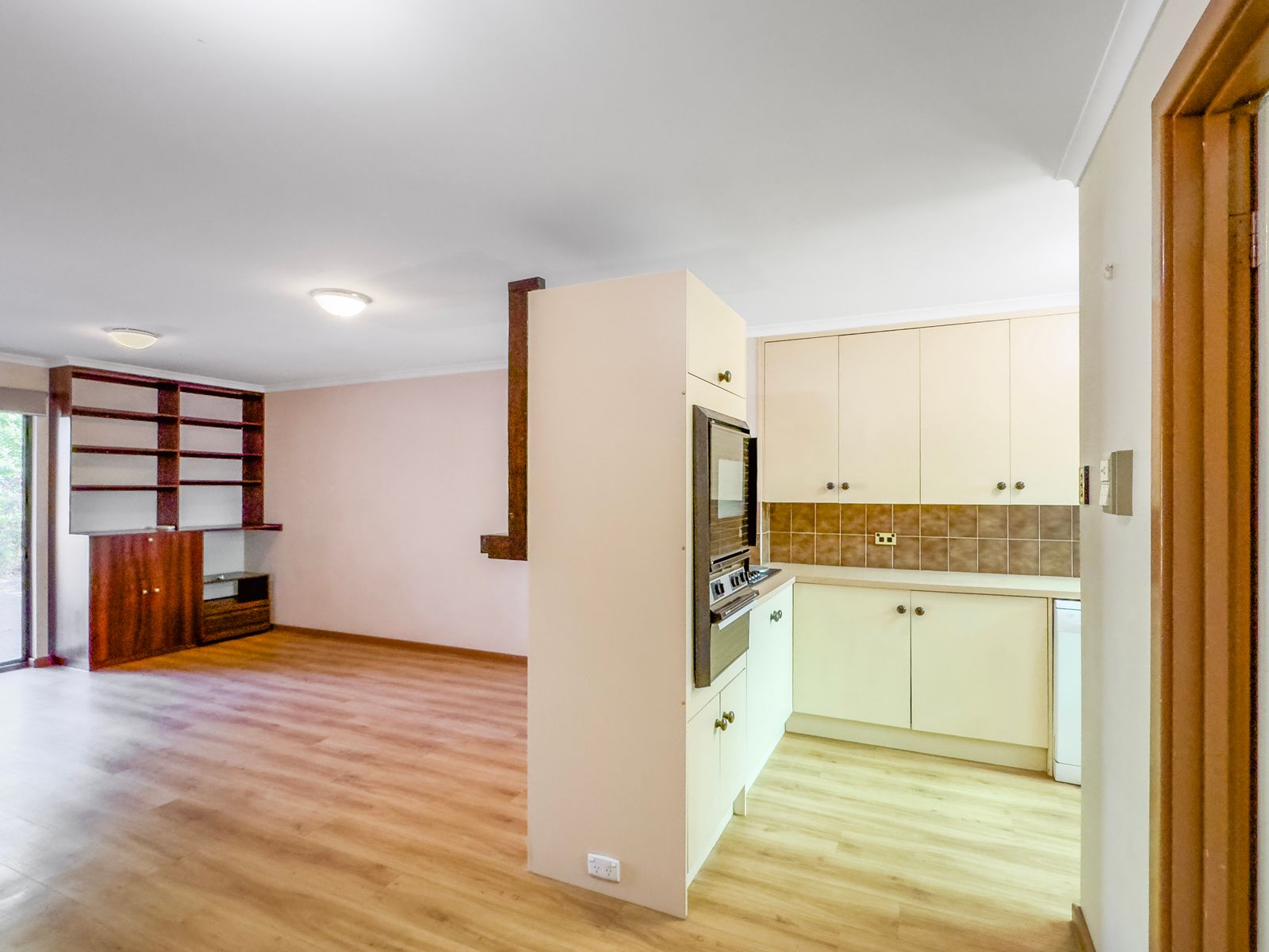 10/2 Cycad Place, Sadadeen NT 0870, Sadadeen - Thumbnail 2