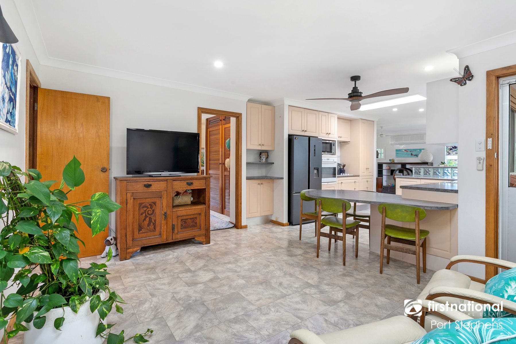 5 Clarence Street, Corlette NSW 2315, Corlette - Thumbnail 5