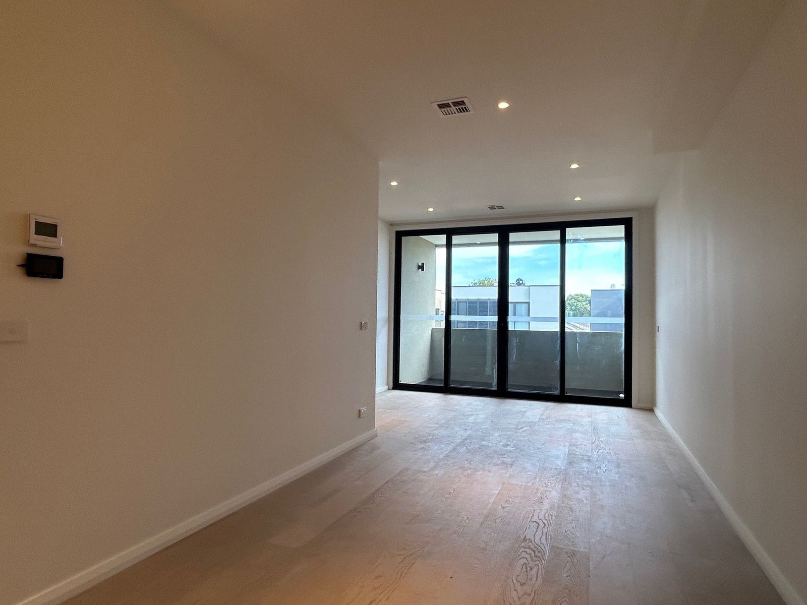 33 Robertson Rd, Nunawading, Nunawading - Thumbnail 6