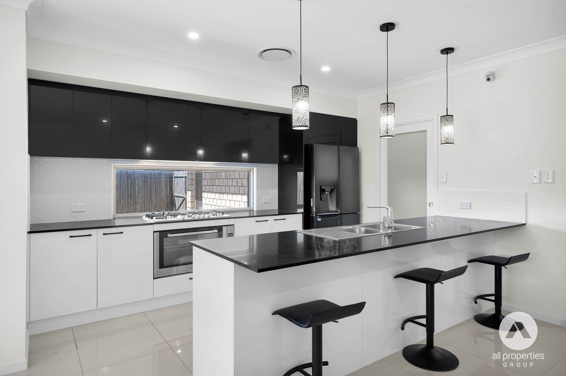 16 PARADISE STREET, Yarrabilba QLD 4207, Yarrabilba - Thumbnail 2