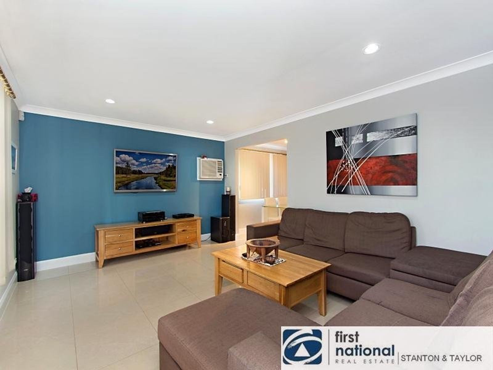 99 Henry Lawson Avenue, Werrington County - Thumbnail 2
