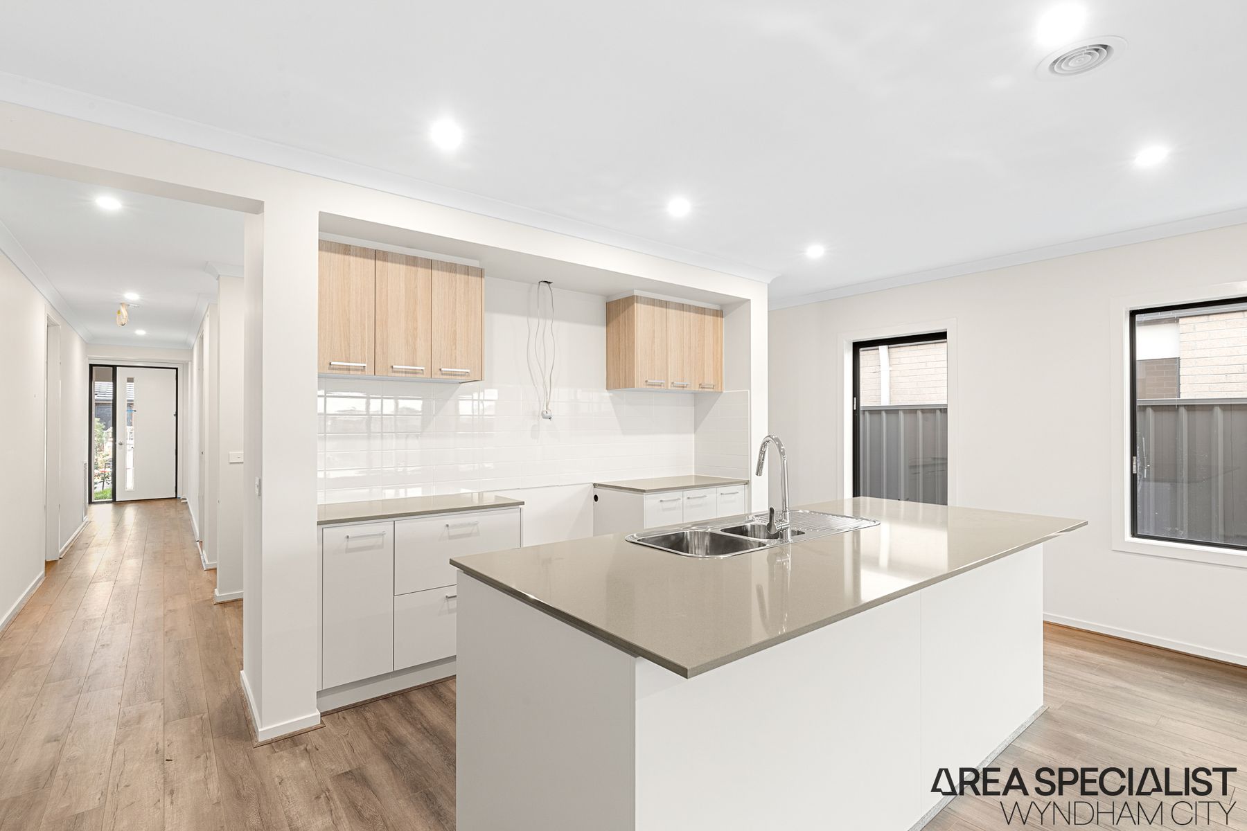 18 Canmore Street, Werribee, VIC 3030, Werribee - Thumbnail 8