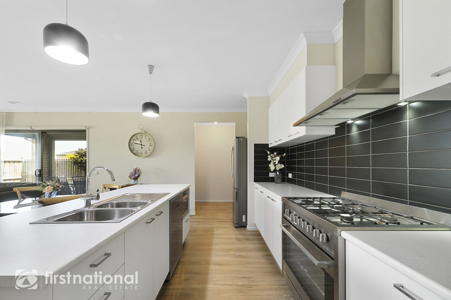 18 Highvale Rise, Warragul, VIC 3820, Warragul - Thumbnail 2
