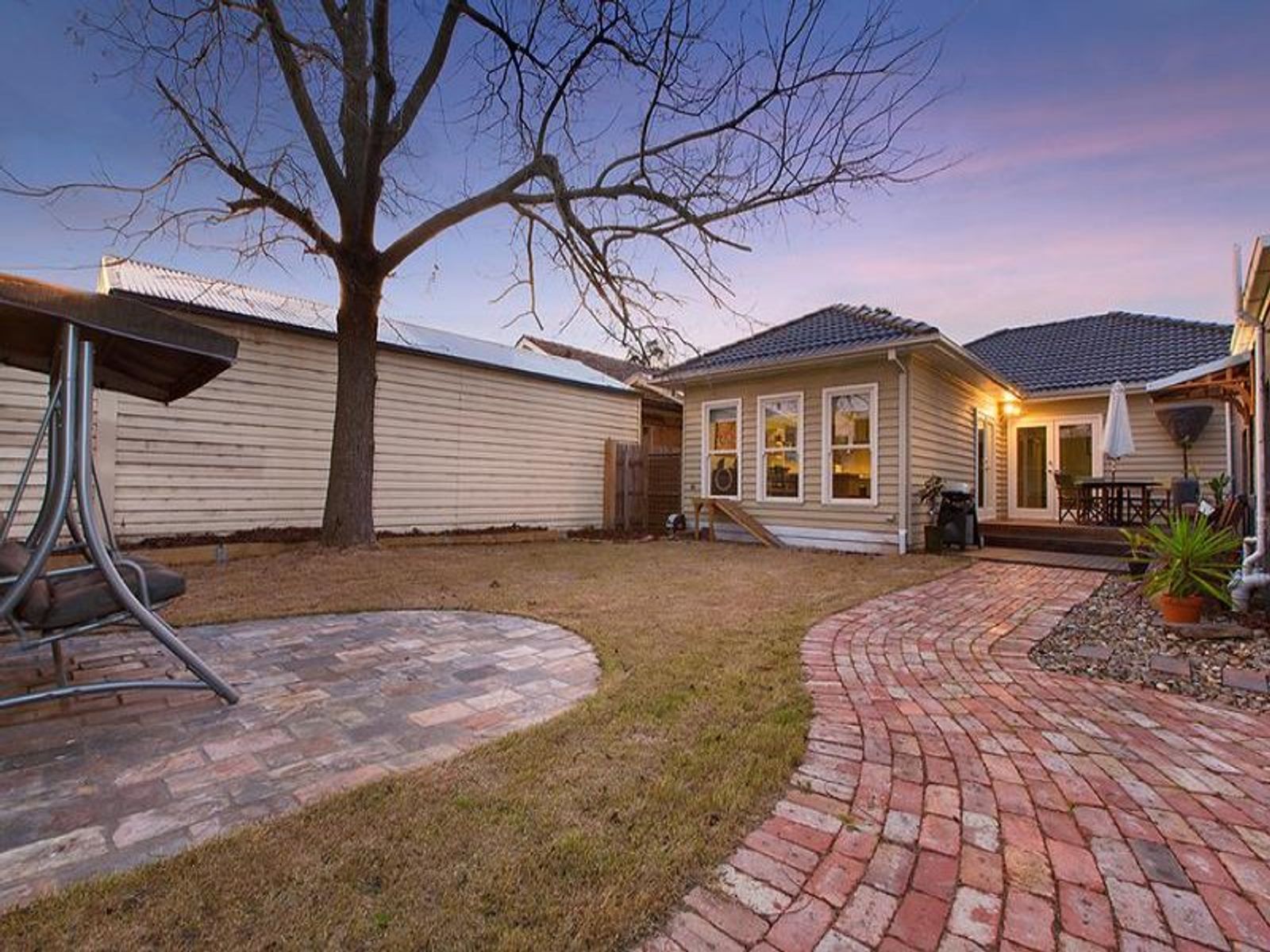 31 Shanley Street,, Pascoe Vale - Thumbnail 2