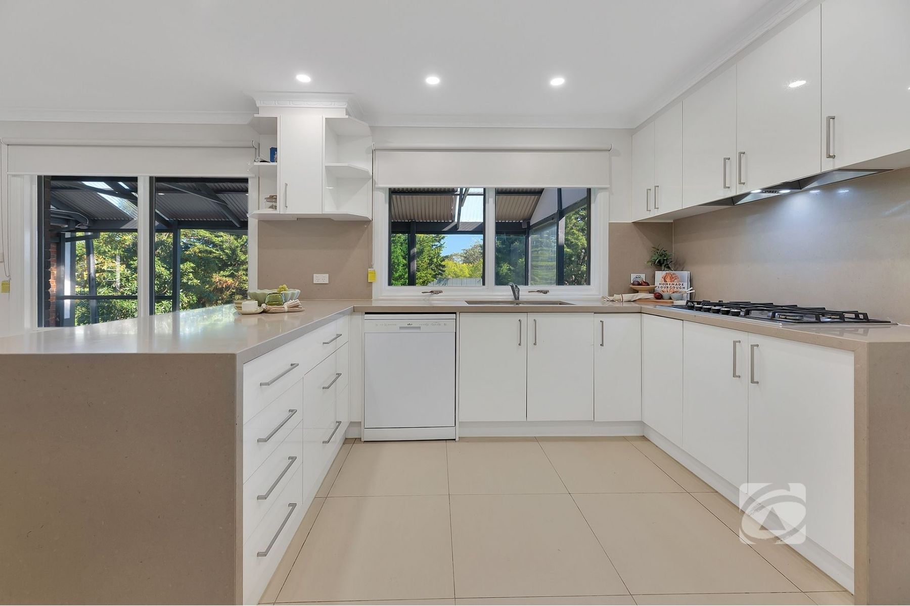 66 Halcyon Way, Narre Warren South VIC 3805, Narre Warren South - Thumbnail 6